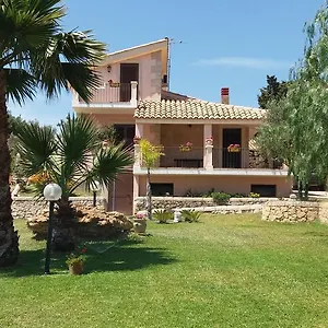 Giorgia , Lido di Noto Italia